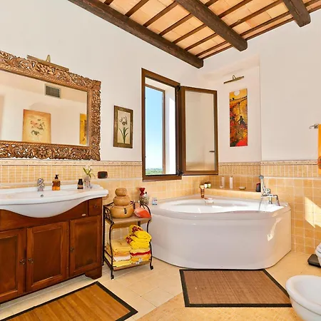 Claudia Villa Castelvetrano